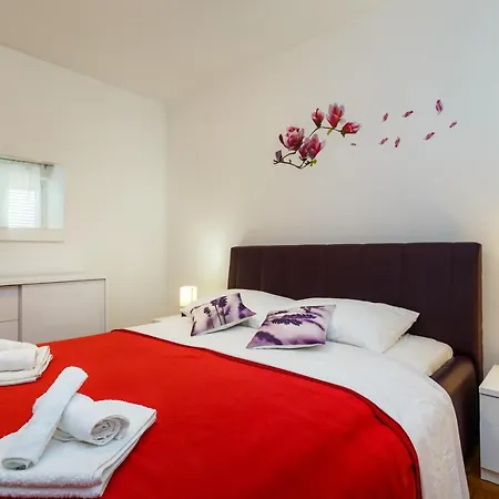 Apartment Dragica *